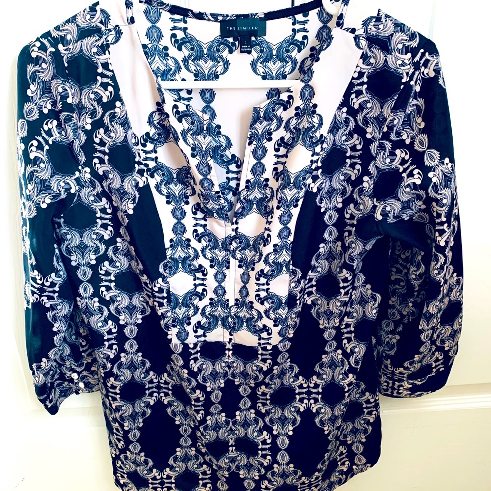 Limited size small design v-neck blouse top